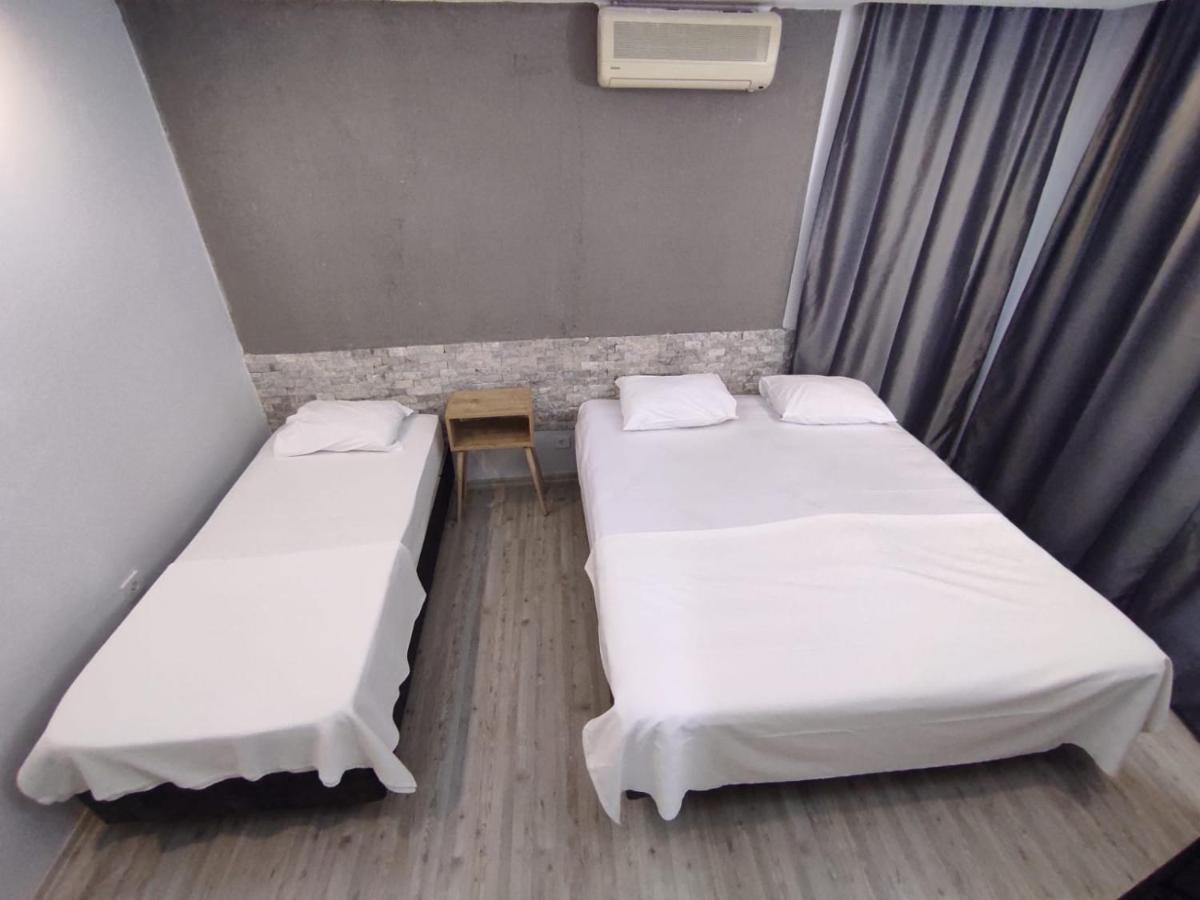 Çeşme 1989 Hotel Sebat מראה חיצוני תמונה